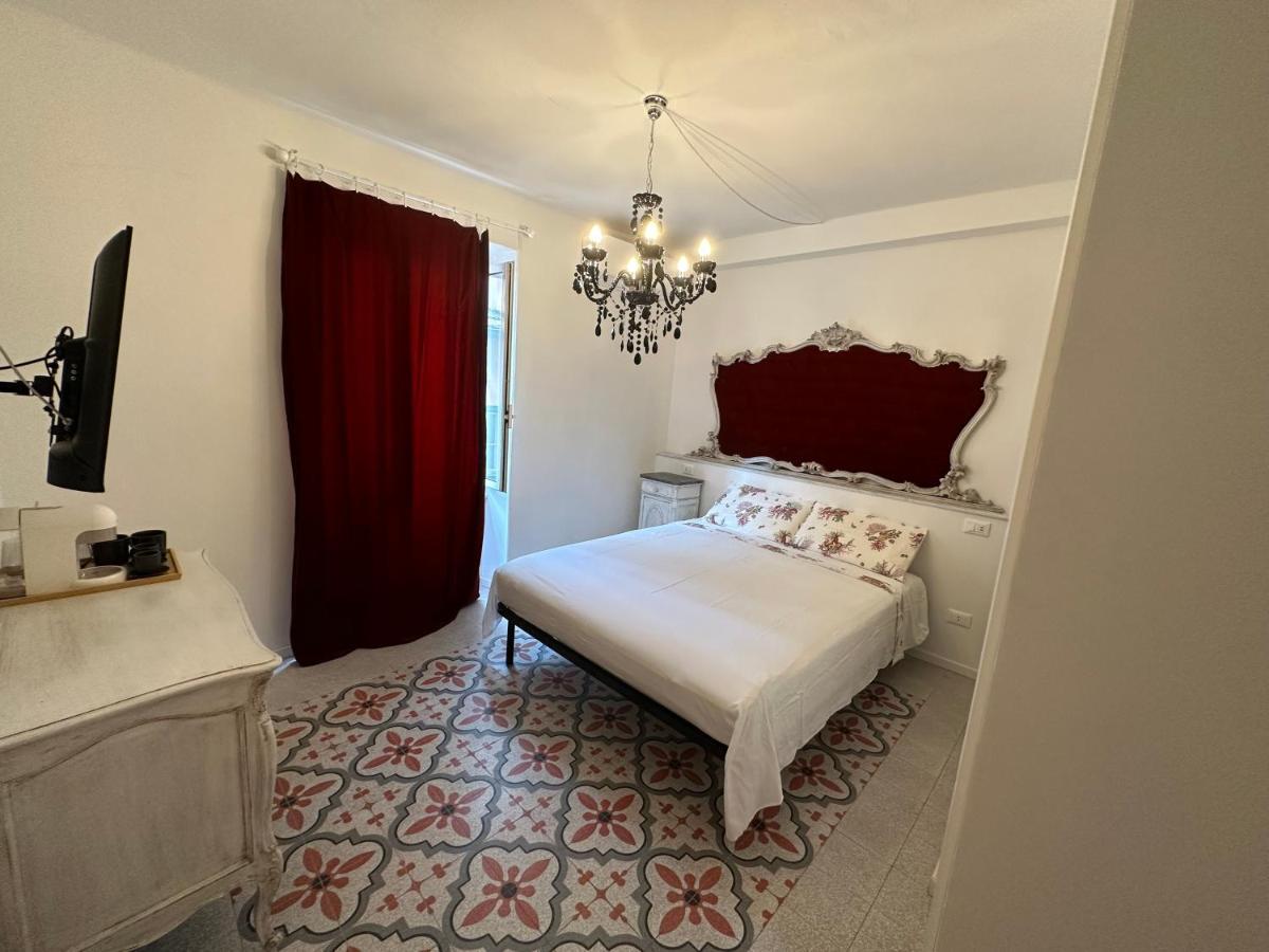 Bed and Breakfast Elegante Stanza Rossa Mottino23 Lerici Exterior foto